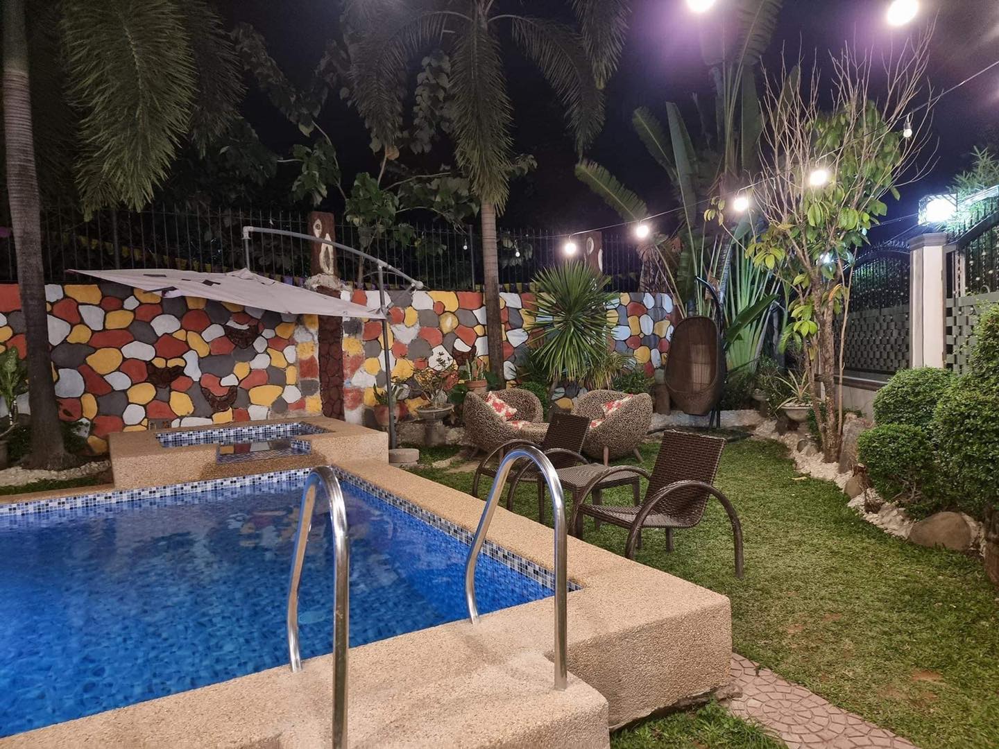 FOR SALE POOL VILLA RESORT TYPE HOUSE IN ANGELES CITY PAMPANGA NEAR MARQUEE MALL Aslagan