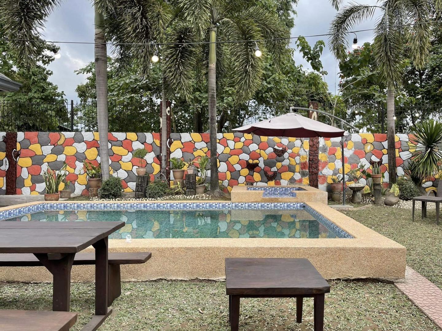 FOR SALE POOL VILLA RESORT TYPE HOUSE IN ANGELES CITY PAMPANGA NEAR MARQUEE MALL Aslagan