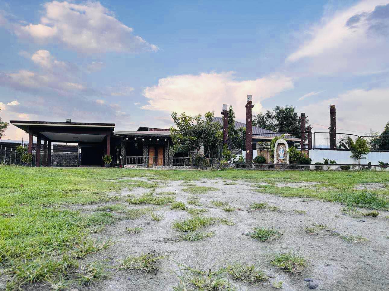 RUSH SALE FARM LOT WITH HOUSE IN MAGALANG PAMPANGA IDEAL FOR YOUR